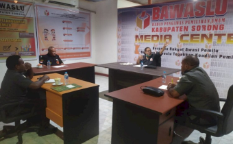 Bawaslu Kabupaten Sorong Pleno Perdana diTahun 2022