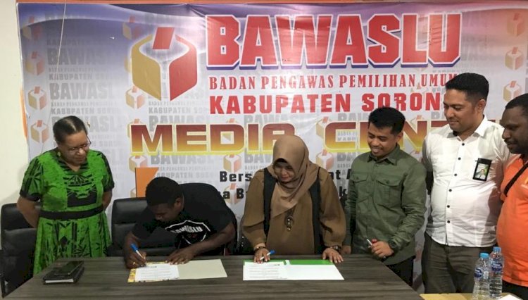 Bawaslu Kabupaten Sorong dan BPJS Ketenagakerjaan Teken MoU