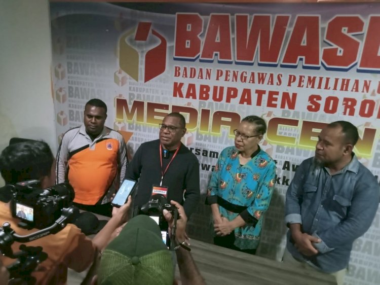 SILAHTURAHMI PJ BUPATI DI KANTOR BAWASLU KABUPATEN SORONG