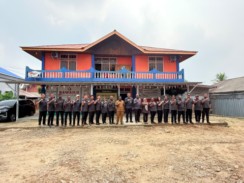 Apel Pagi, Kasek Bawaslu Provinsi Papua Barat Daya Tekankan Disiplin Pegawai dan Penguatan Kelembagaan