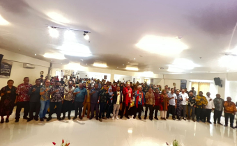Foto Bersama Bawaslu RI dengan para peserta Pendidikan Pengawas Partisipatif 