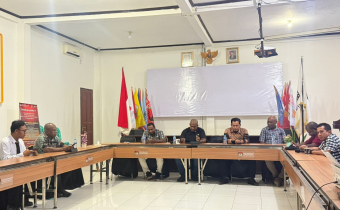 Rapat Koordinasi Bawaslu Dengan KPU Kabupaten Sorong Terkait Pemutakhiran Data Parpol Berkelanjutan Melalui Sipol