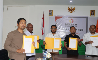 Bawaslu Kabupaten Sorong Tandatangani Dokumen IKU Tahun 2026, Perkuat Komitmen Pencapaian Kinerja
